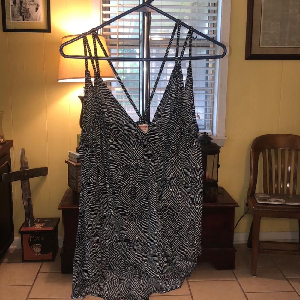 Size Medium Mossimo Supply Co Black/White Tank